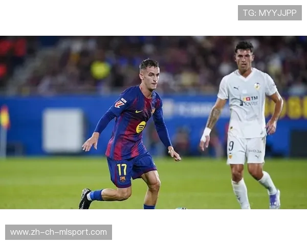 德容与卡萨多的黄牌危机，德容在巴萨打什么位置