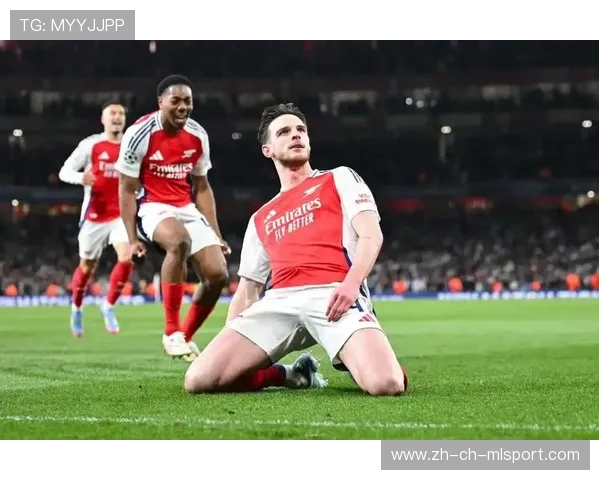 皇马补时制造任意球,直接攻门迫使扑救,皇马替补席 皇马补时制造任意球,直接攻门迫使扑救,皇马替补席